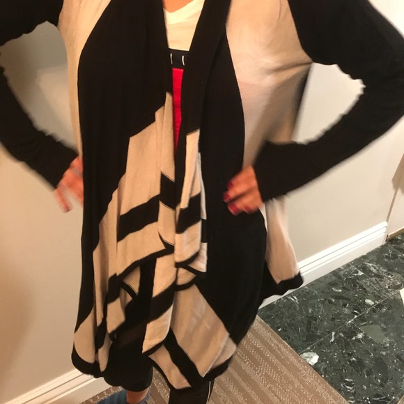 Light-Weight Sweater - Picture 3 of 6